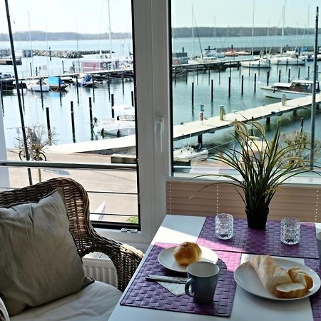 Boern Brn Ankerplatz Lägenhet Laboe Exteriör bild